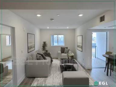 Main picture of 744 S Mariposa Ave