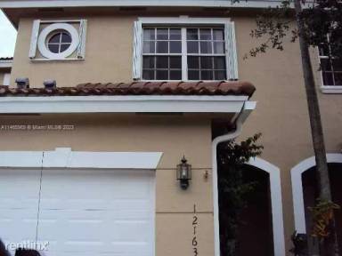 Main picture of 12163 SW 4th St