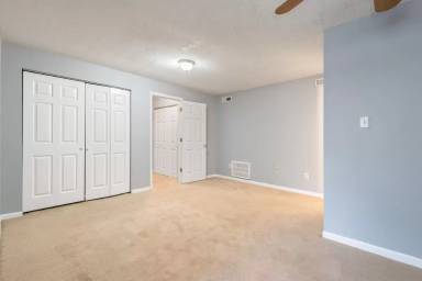 Main picture of 4439 Townhouse Way