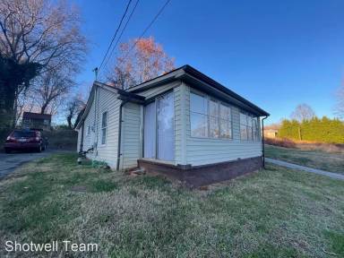 Main picture of 1635 Duncan Rd