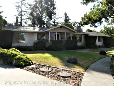 Main picture of 2534 Oakwood Ct
