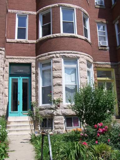 Main picture of 2833 Saint Paul St