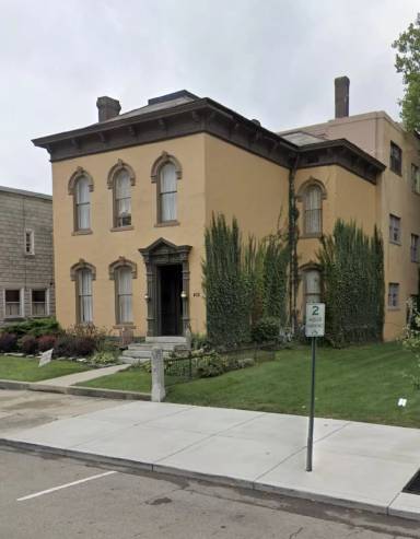 Main picture of 408 N Wayne St