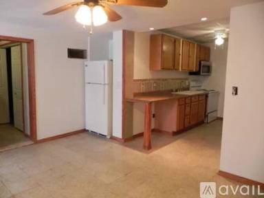 Main picture of 803 E Water St