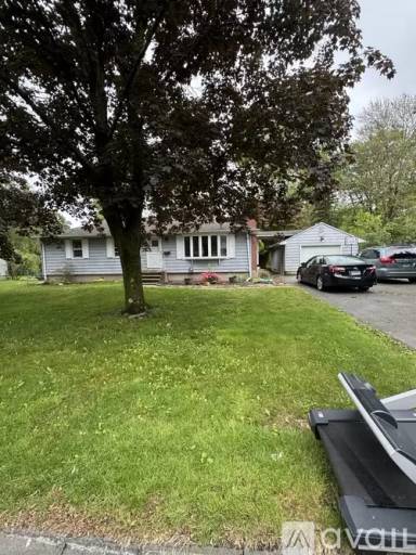 Main picture of 92 Rambler St