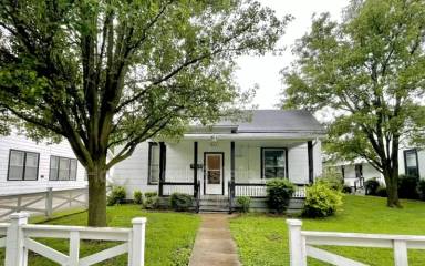 Main picture of 641 S Main Ave