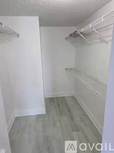 Main picture of 18200 Mediterranean Blvd