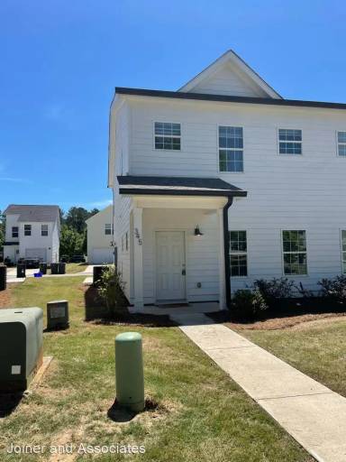 Main picture of 345 Samuel Clemens Way