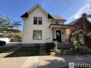 Main picture of 74 Washington St