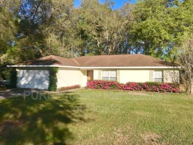 Main picture of 18 Cedar Tree Trce