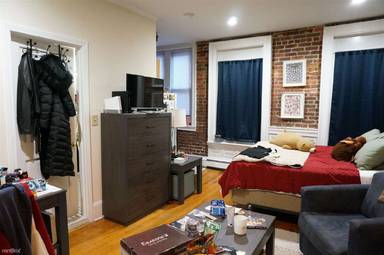 Main picture of 409 Marlborough St