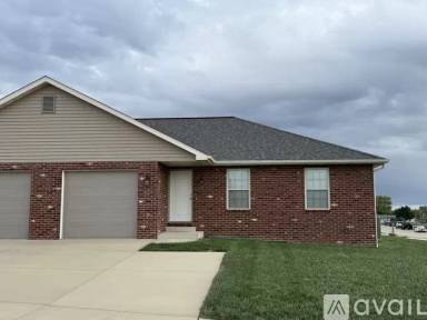 Main picture of 734 Ward