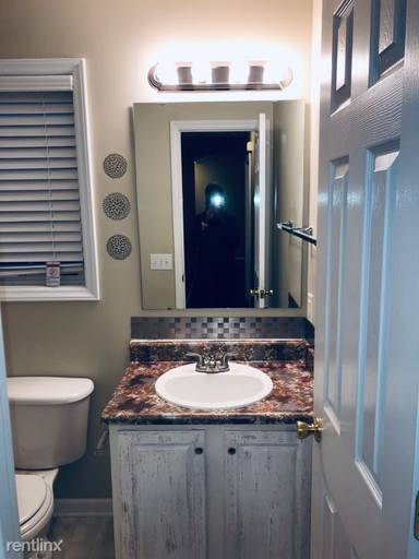 Main picture of 69 Whisper Creek Ct
