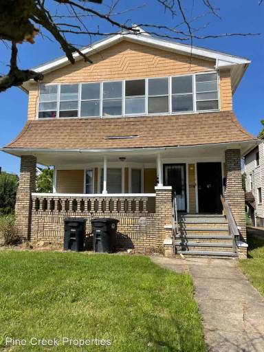 Main picture of 3346 E 134th St