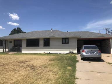 Main picture of 718 E 23rd Ave