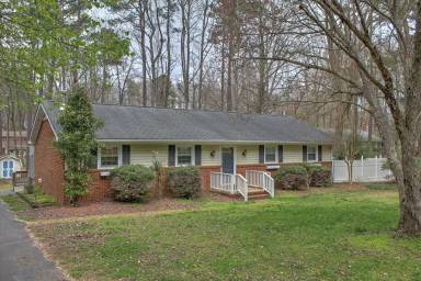Main picture of 4424 Regis Ave