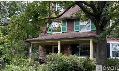 Main picture of 108 Llanfair Rd