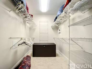 Main picture of 5801 Glencove Dr