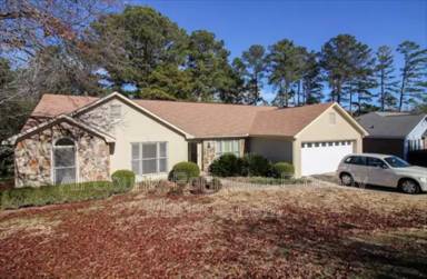 Main picture of 6328 Independence Dr