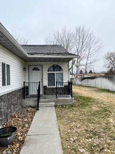 Main picture of 207 Glenroy St