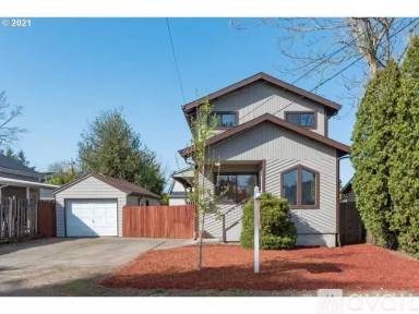 Main picture of 6121 NE Hassalo St