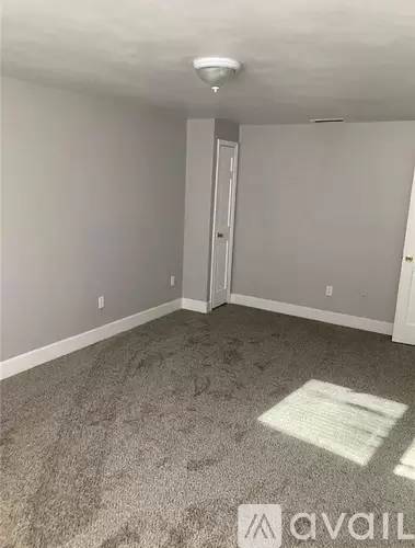 Main picture of 33 Sherman St