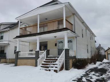 Main picture of 8006 Laumer Ave