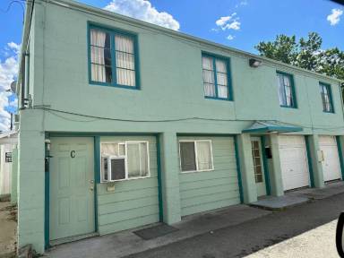 Main picture of 413 W Miner St