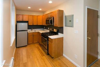 Main picture of 64 Lubec St