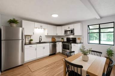 Main picture of 817 Eliots Oak Rd
