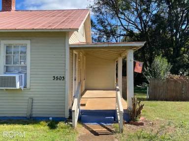 Main picture of 3501 Grote St SW