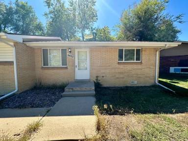 Main picture of 6662 W 58th Pl