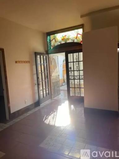 Main picture of 453 D St