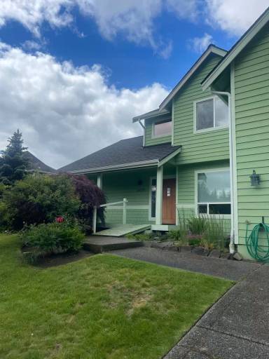 Main picture of 20375 12th Ave NE