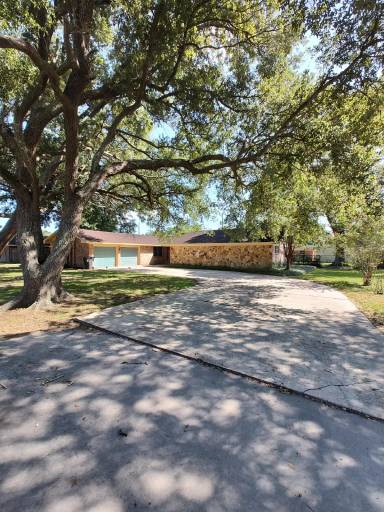 Main picture of 1717 N 29th St