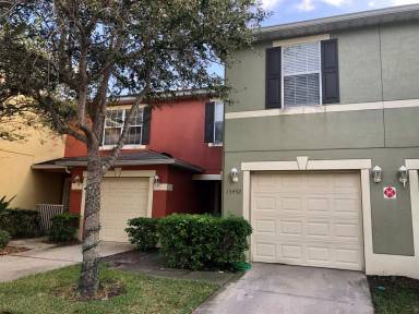 Main picture of 13492 Applerose Ln