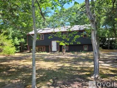 Main picture of 31 Lady Slipper Dr