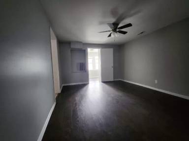 Main picture of 8137 S Evans Ave