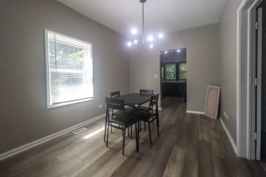 Main picture of 4172 Washington St