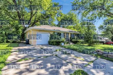 Main picture of 7804 E 107th St