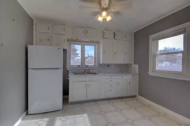 Main picture of 1928 2nd St