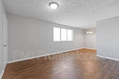 Main picture of 800 Anderson Ln