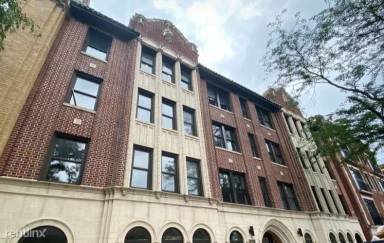 Main picture of 4625 S Drexel Blvd