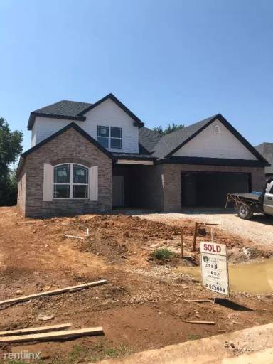 Main picture of 800 Copper St