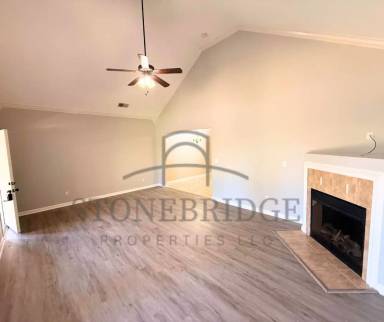 Main picture of 171 Apricot Ln