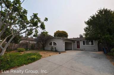 Main picture of 232 Gardenia Way