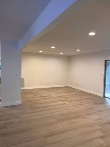 Main picture of 5794 E Slate St