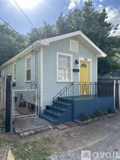 Main picture of 736 Harmony St