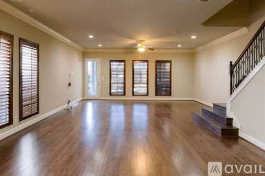 Main picture of 4523 W University Blvd