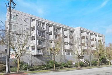 Main picture of 3318 30th Ave SW